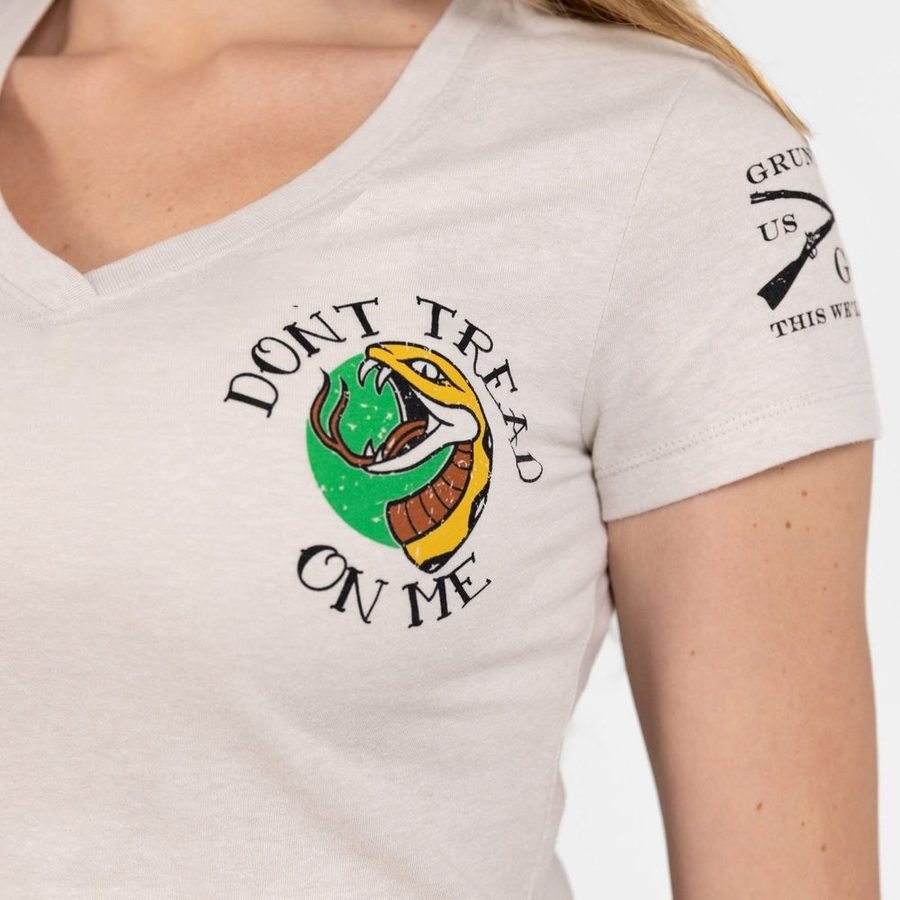 Women's Rattle & Resist V-Neck - Sand
